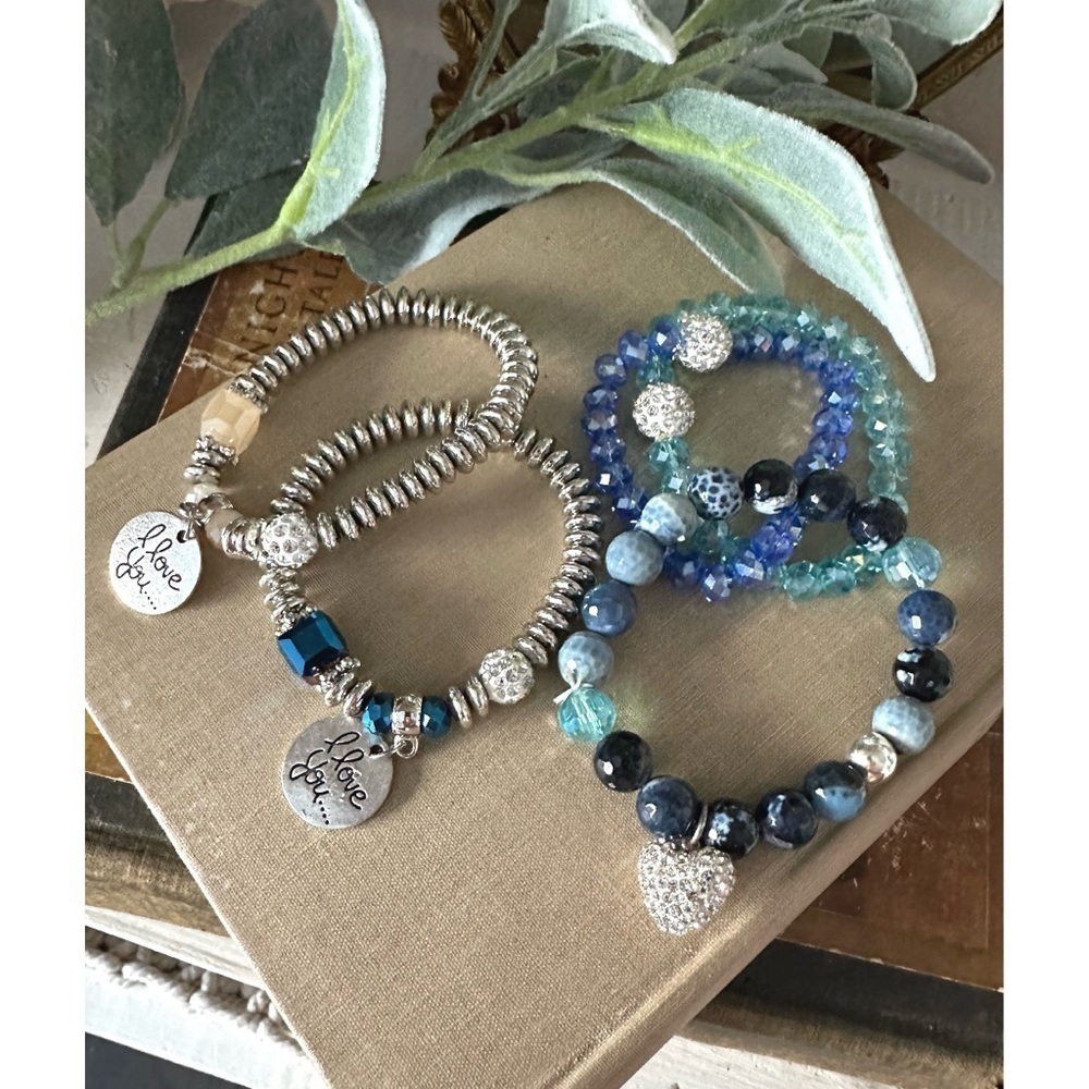 Set of 5 bracelets
